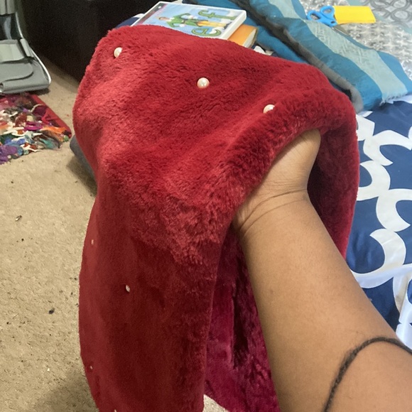 Fabric - Picture 2 of 3